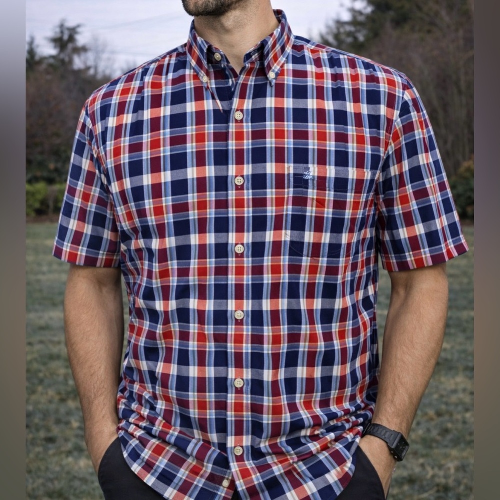 -Izod Casual Button-Down Navy, Red, Grey & White Plaid Short Sleeve Shirt Sz XL